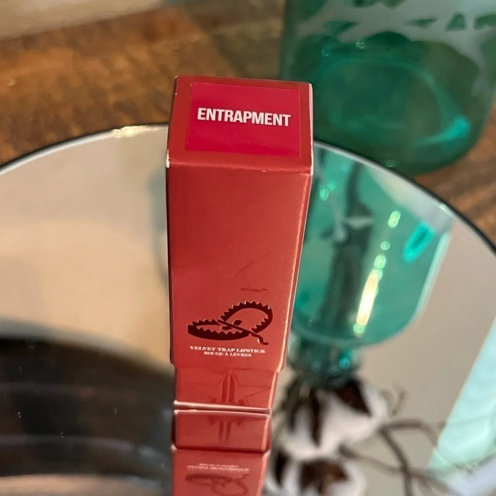 Jeffree Star Velvet Trap lipstick in color Entrapment. New!